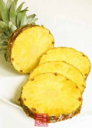 菠蘿  