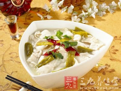 芹菜首烏瘦肉粥