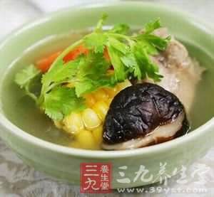 飲食調節情緒 骨湯抑制悲傷