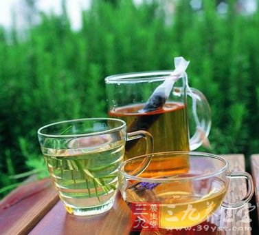 用茶水煮飯味道好還能防病