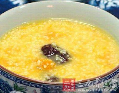 八款粥飲幫助女性平緩過更年期