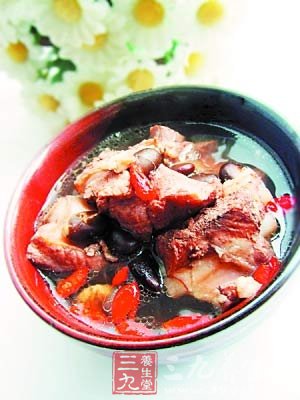 女人養顏要靠美容靓湯