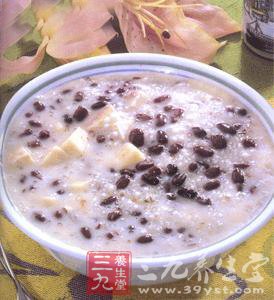 香甜美味的花粥吃出可人兒