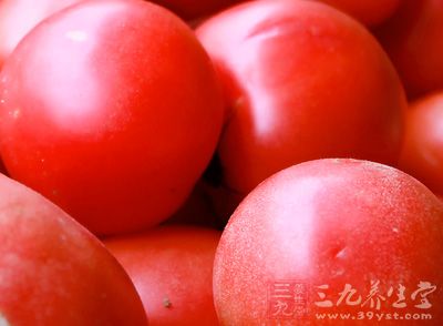 每日喝1杯西紅柿汁或經常吃西紅柿