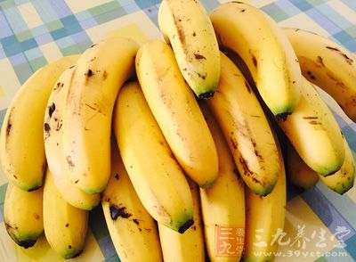 豆腐腦1碗（約300克）香蕉1根