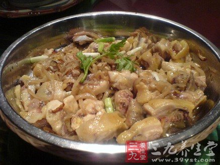 養生也有好滋味酸筍木耳蒸雞